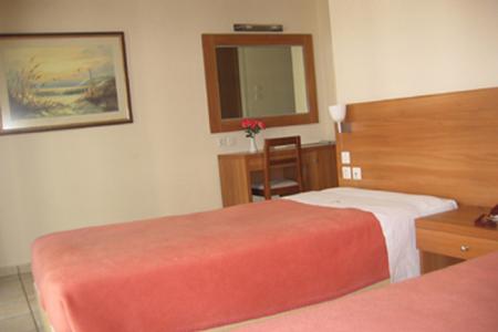 Отель Hotel Glaros в Пирей - Греция