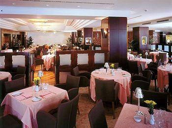 Отель NH Villa Carpegna в Рим - Италия