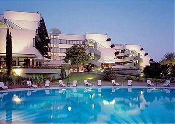 Отель NH Villa Carpegna в Рим - Италия