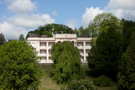 Отель Aleksander в Рогашка Слатина - Словения