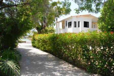 Отель Niki Hotel Apartments в Ялиссос - Греция