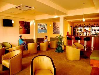 Отель Ramada by Wyndham Katunayake Colombo International Airport в Коломбо - Шри-Ланка