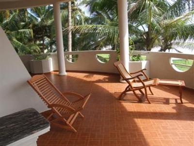 Отель Oasey Beach в Бентота - Шри-Ланка