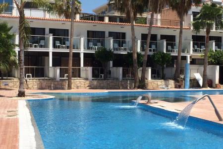 Отель Pambos Napa Rocks в Айя-Напа - Кипр