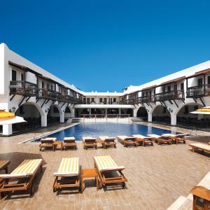 отель Costa Bitezhan Hotel