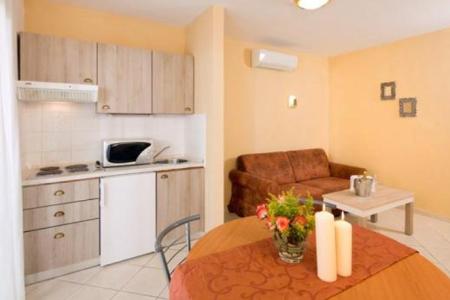 Отель Apartments Sol Amfora For Plava Laguna в П-ов Истрия - Хорватия