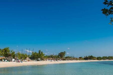 Отель Aston Costa Verde Beach Resort в Плайя Пескеро - Куба