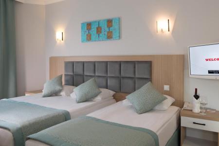 Отель Antalya Adonis в Лара - Турция