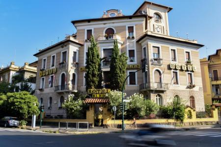 Отель The Cross Hotel в Рим - Италия