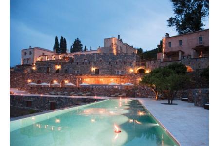 Kinsterna Hotel & Spa