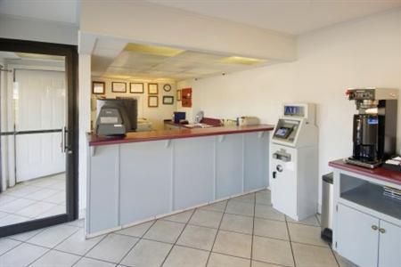 Americas Best Value Inn & Suites