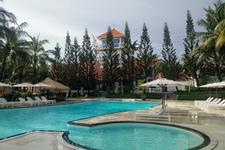 11. L`Azure Resort and Spa 4*
