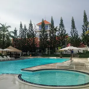 отель L`Azure Resort and Spa