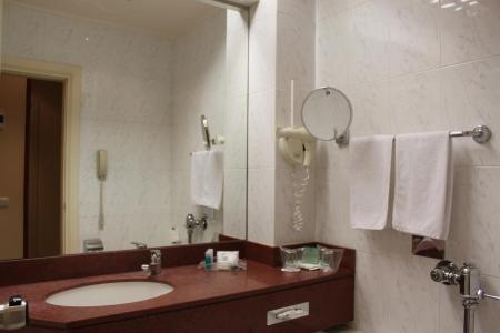 Отель Holiday Inn Thessaloniki в Салоники - Греция