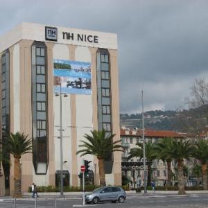 отель NH Nice