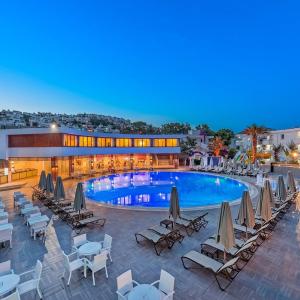 отель Bendis Beach Hotel