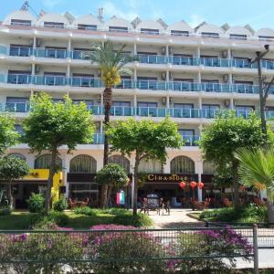 отель CihanTurk Hotel