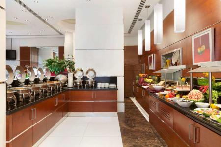 Отель Golden Sands Hotel & Residences в Шарджа - ОАЭ