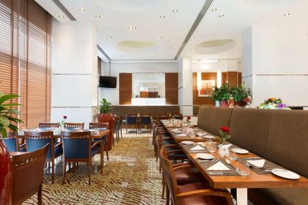 Отель Golden Sands Hotel & Residences в Шарджа - ОАЭ