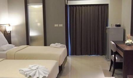 Отель April Suites в Паттайя Центр - Таиланд