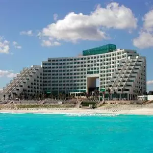 отель Live Aqua Cancun