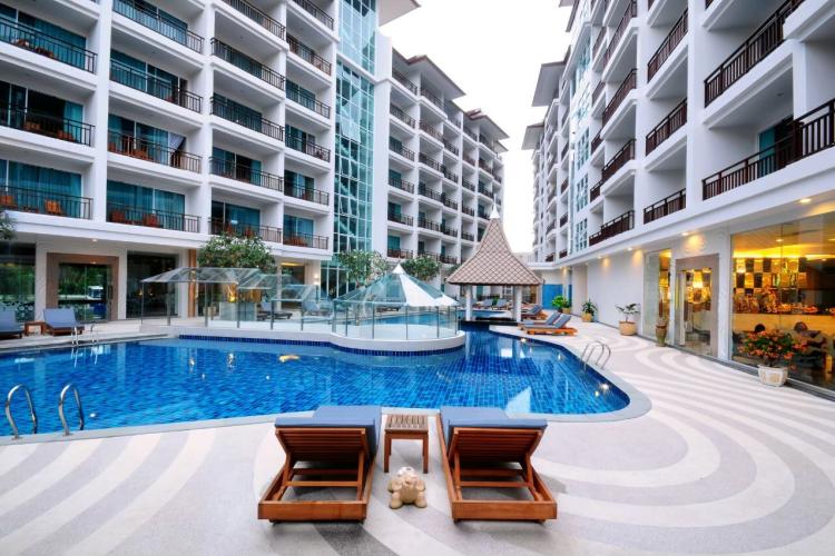 Crystal Palace Pattaya