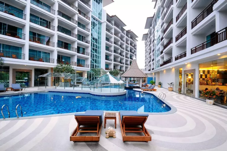 Crystal Palace Pattaya