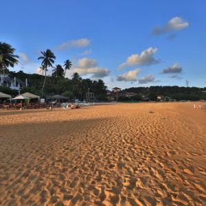 отель Thaproban Beach House