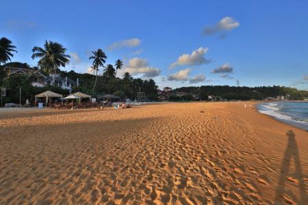 Отель Thaproban Beach House в Унаватуна - Шри-Ланка