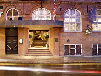 Macdonald New Blossoms Hotel