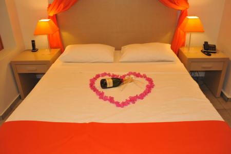 Afroditi Venus Beach Hotel & Spa