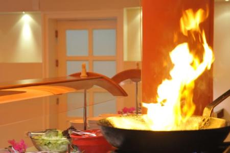 Afroditi Venus Beach Hotel & Spa