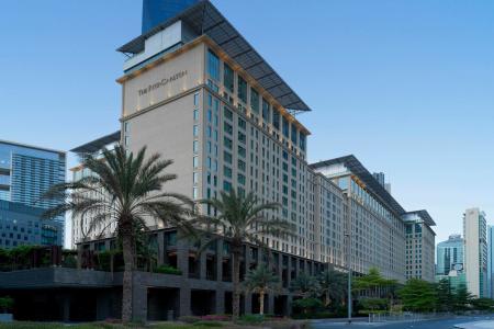 Отель The Ritz-Carlton Dubai International Financial Centre в Бур Дубай - ОАЭ