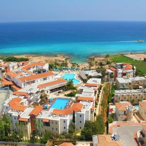 отель Louis Althea Beach