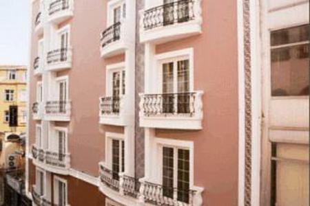 Boutique Maywood Hotel