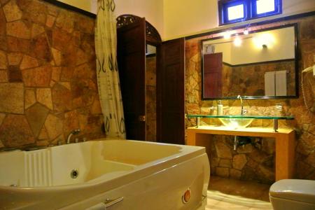 Отель Flower Garden Hotel в Унаватуна - Шри-Ланка