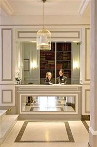 Отель Astotel Hotel Bradford Elysees в Париж - Франция