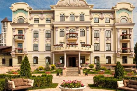 Отель Pontos Plaza в Ессентуки - Россия