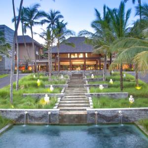 отель Courtyard by Marriott Bali at Nusa Dua