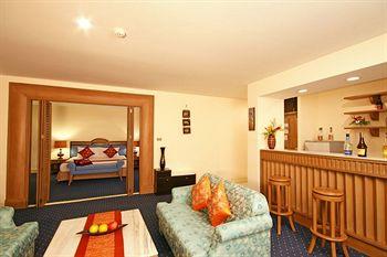 Отель Golden Beach Cha-Am в Ча-ам - Таиланд