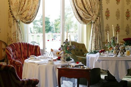 Chateau de Mirambeau