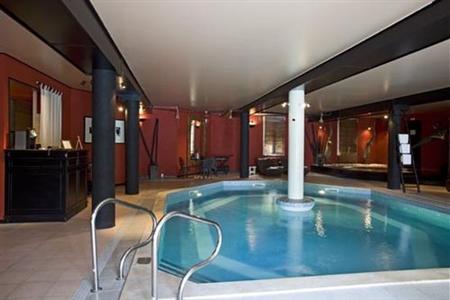 Chateau de Mirambeau