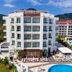 отель Supreme Beach Hotel