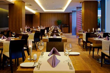 Отель Crowne Plaza Istanbul - Harbiye в Шишли - Турция