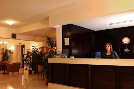 Delfinia Hotel & Bungalows