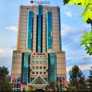 отель Ramada Plaza
