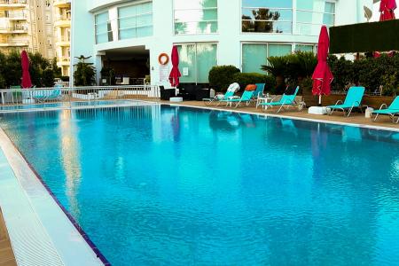 Отель The Corner Park в Коньяалты - Турция