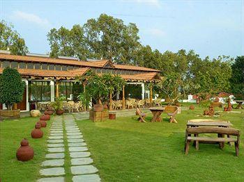 Отель Chariot Beach Resort в Ченнай - Индия