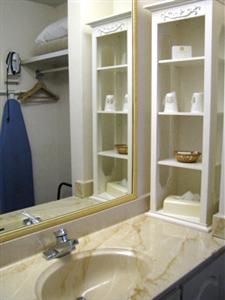 Best Western Chateau Louisianne Suite