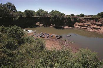 Fairmont Mara Safari Club